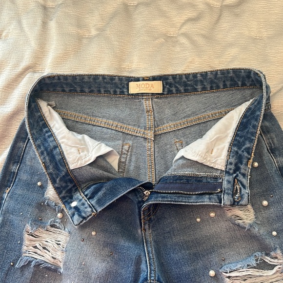 Cropped Redial Jeans for Moda Size 38 with Pearl & Pewter Embellishments - Picture 5 of 10